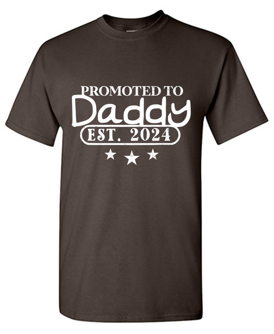 Promoted to Daddy 2024 Est. Mens Dad T Shirts